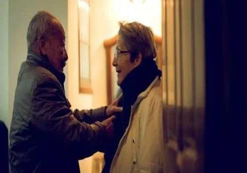 立遗嘱需要告知其他子女父母吗